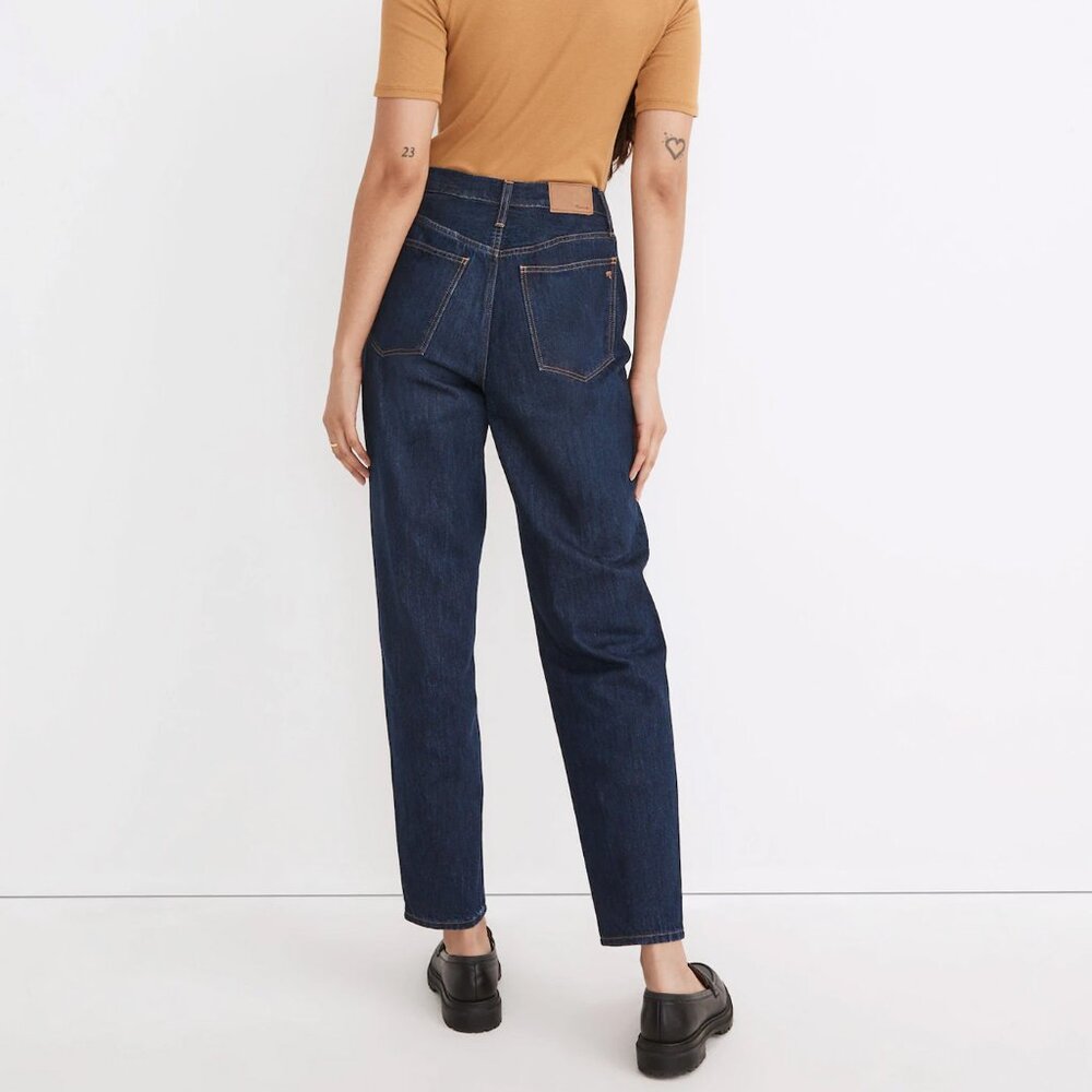 Madewell Baggy Tapered Jeans in in Dressler Wash - Size 23" - Picture 4 of 14